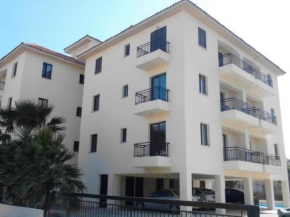 Modern 2 bed flat next to mall
